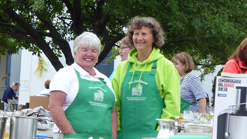 Old Sloop Fair Janice and Cathy
